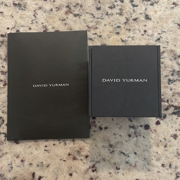 Like new David Yurman topaz, cable wrap ring, size 5.5. Perfect gift! - Picture 4 of 8